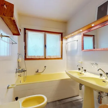 Beautiful In The Center Of With A Large Balcony Κρανς Μοντάνα