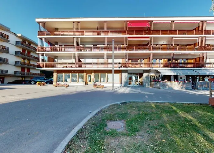 Beautiful In The Center Of With A Large Balcony